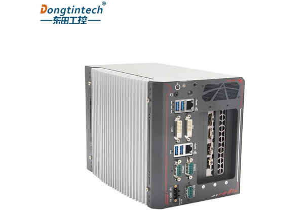 三亿嵌入式无风扇工控机.png 三亿嵌入式无风扇工控机.png