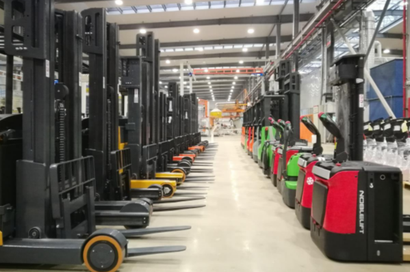 汽车叉车测试机器.png 汽车叉车测试机器.png