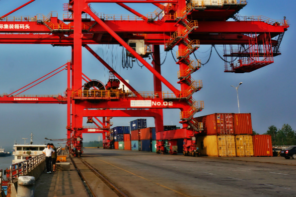 港口设备.png 港口设备.png