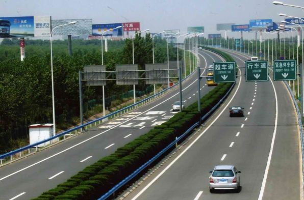 车道工控机.png 车道工控机.png