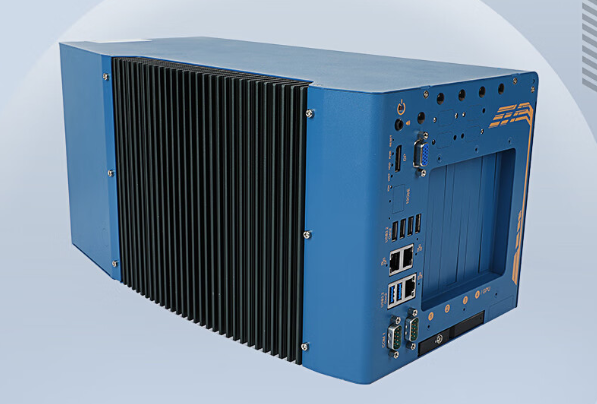 三亿嵌入式工控机.png 三亿嵌入式工控机.png