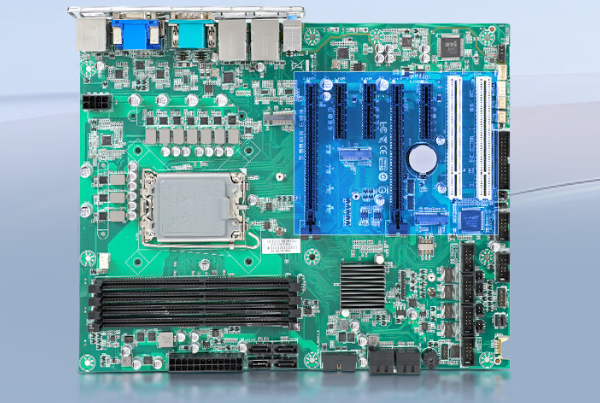 工控机扩展插槽.png 工控机扩展插槽.png