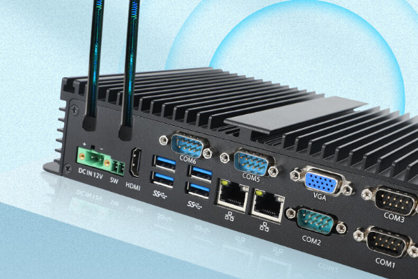 三亿嵌入式工控机端口.png 三亿嵌入式工控机端口.png