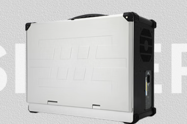 三亿信创便携式工控机.png 三亿信创便携式工控机.png