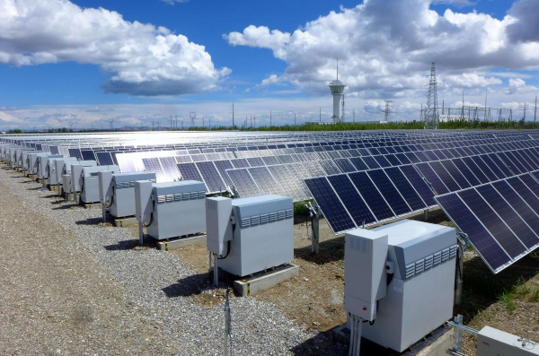 室外储能设备.png 室外储能设备.png